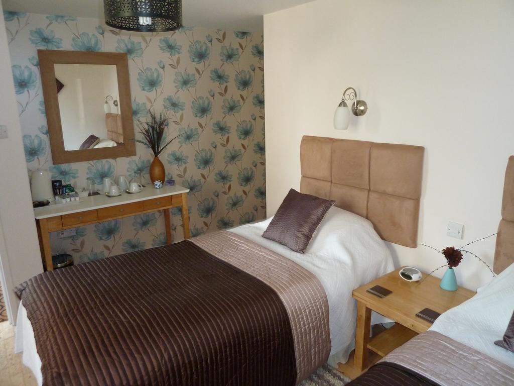 The Willows Guest House Takeley Dış mekan fotoğraf