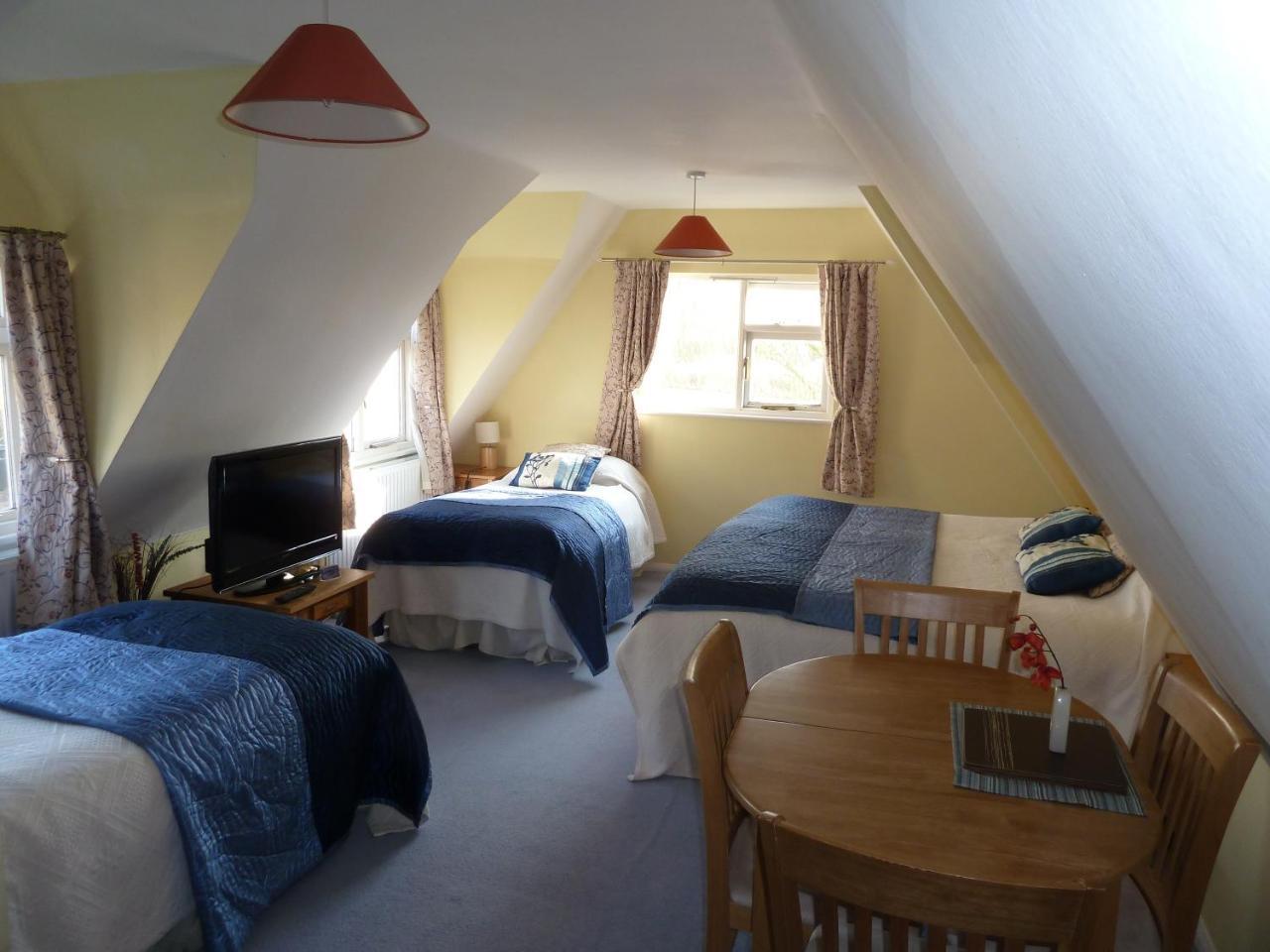 The Willows Guest House Takeley Dış mekan fotoğraf
