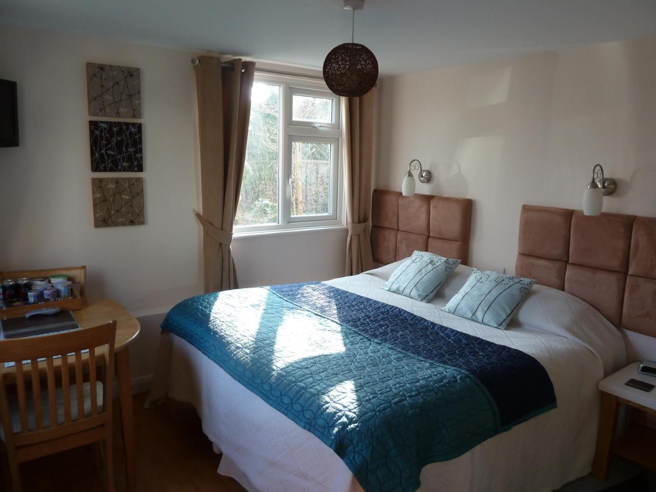 The Willows Guest House Takeley Dış mekan fotoğraf