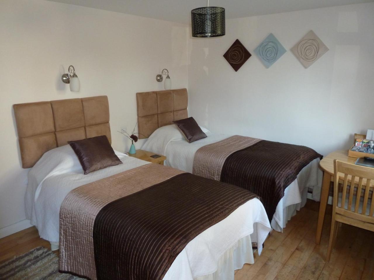 The Willows Guest House Takeley Dış mekan fotoğraf